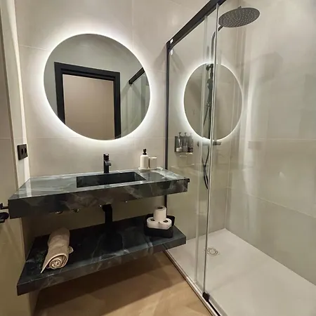 Gasthof Central Suites Santander 3*